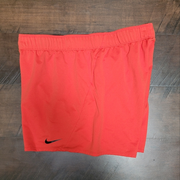 Women's Nike Tank Top, Shorts & Headband Bundle - Picture 5 of 9